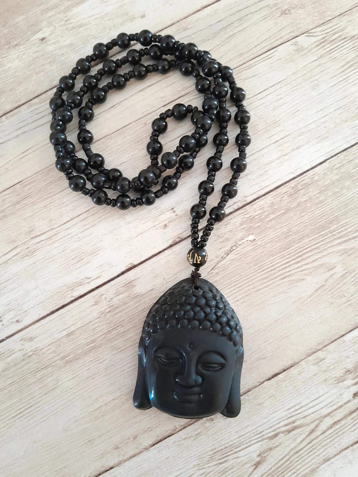 Collier Bouddha, en obsidienne noire